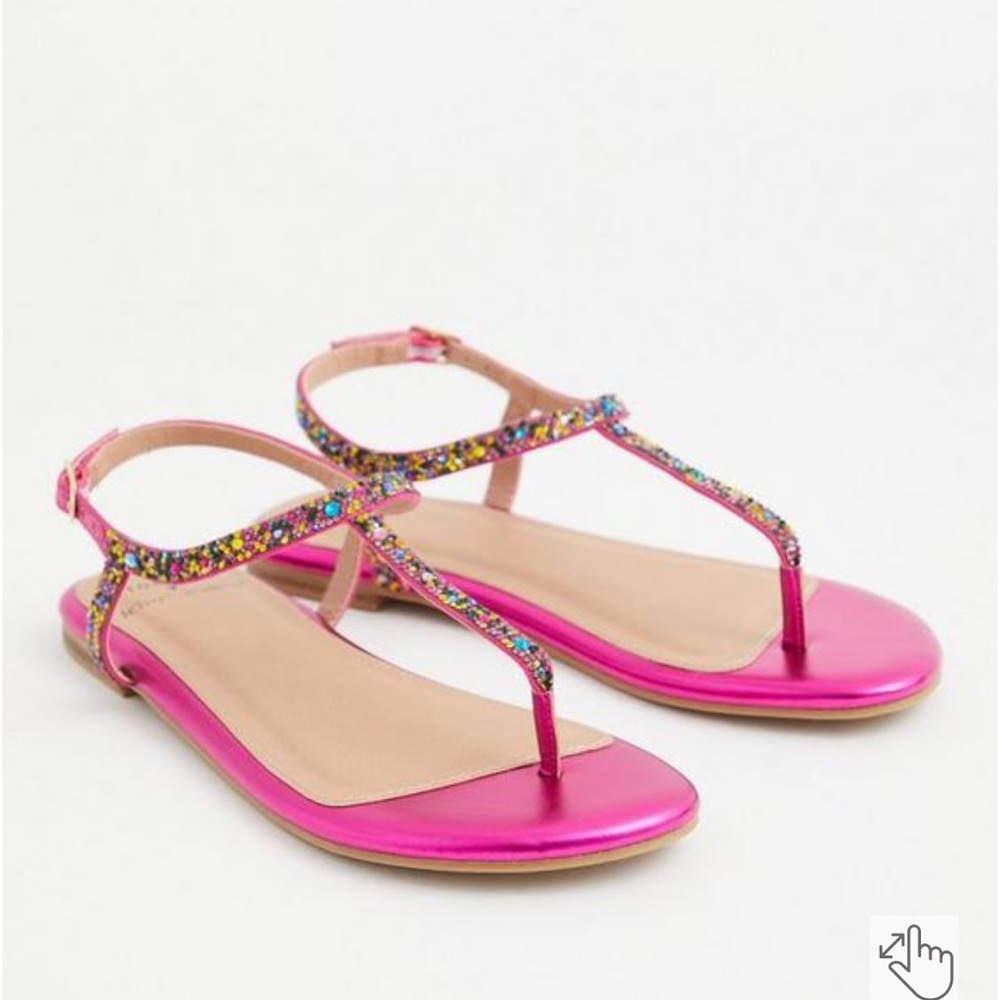 🌈Torrid x Betsey Johnson Magenta T-strap sandal, size 9.5WW, EUC